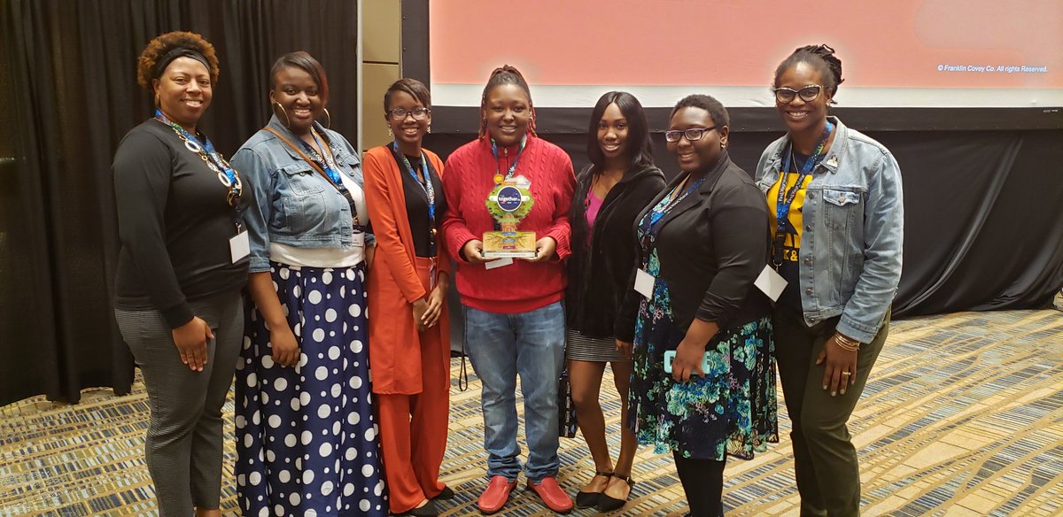 sasummer_99's tweet photo. Our students, @wjkeenan are the https://t.co/hPuDqGVnFG.  They represented at the 2019 Leader in Me Symposium. In the words of our LIM Keynote Speaker, Mark Scharenbroich, Nice Bike children.  @NiceBikeMark @RichlandOne https://t.co/j07SyRSEFL