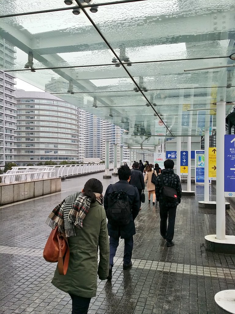 Cp 21事務局 おはようございます いよいよ最終日 雨ですががんばりましょう 濡れにくい経路のご案内です みなとみらい線みなとみらい駅からは 濡れずにいらっしゃれます Jr桜木町駅であれば 北改札東出口から出ていただき コレットマーレが開店し