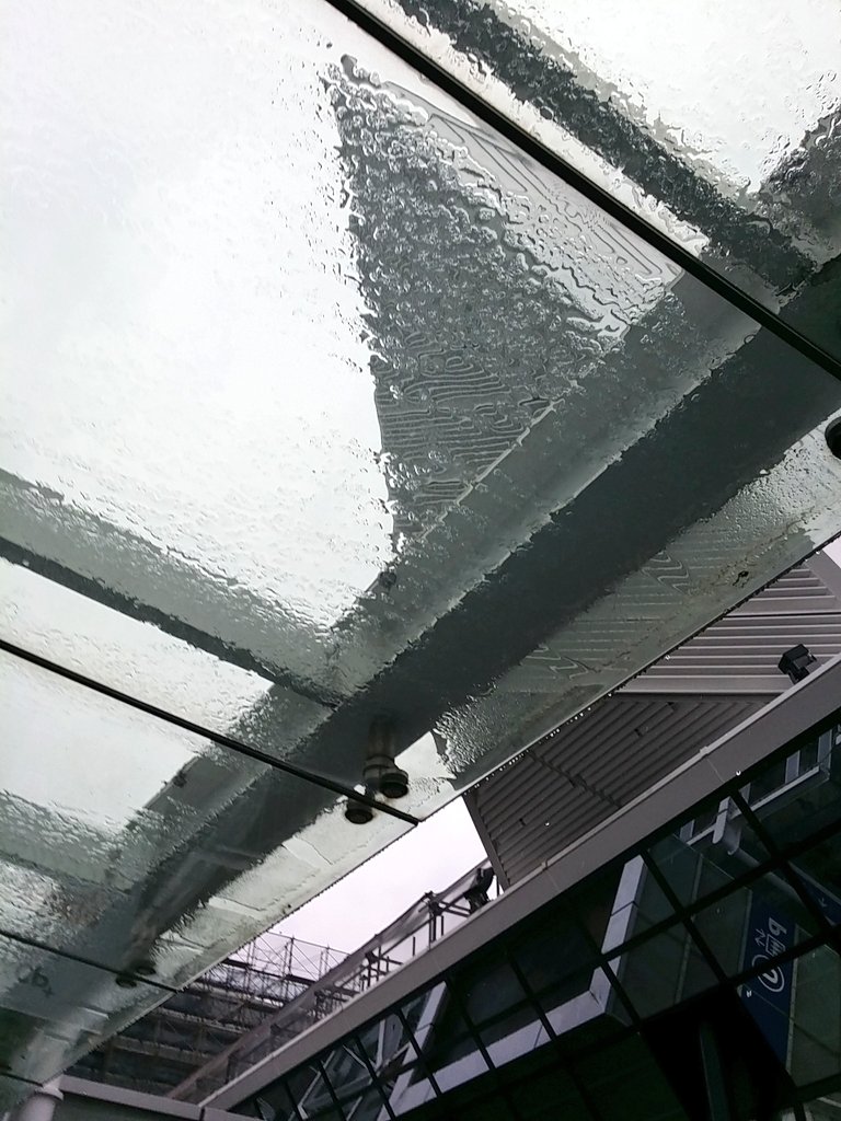 Cp 21事務局 Ar Twitter おはようございます いよいよ最終日 雨ですががんばりましょう 濡れにくい経路のご案内です みなとみらい線みなとみらい駅からは 濡れずにいらっしゃれます Jr桜木町駅であれば 北改札東出口から出ていただき コレットマーレが開店し