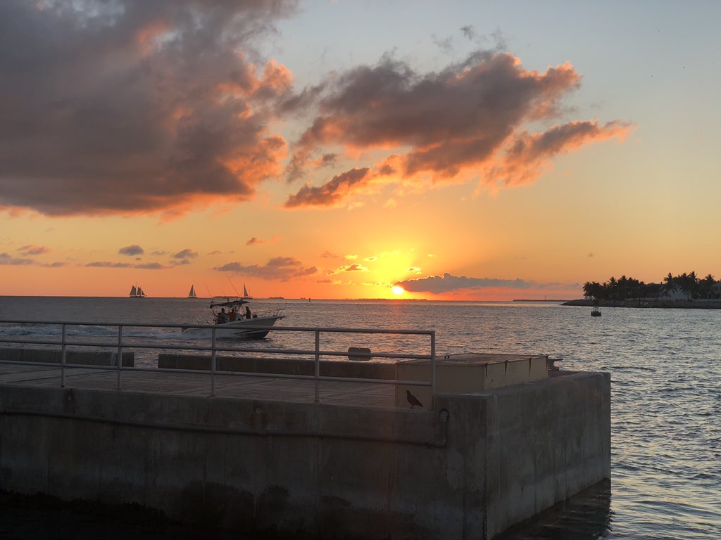 ClaireA_Wx's tweet photo. The sunset from Mallory Square Key West! Wow! 🌴☀️🌅 #keywest #florida #sunset #mallorysquare #mallorysquaresunset https://t.co/zbiaYBC4yP