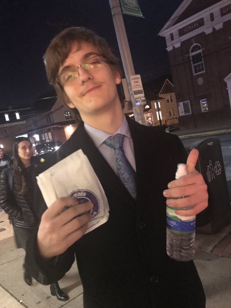 gvmodelun tweet picture