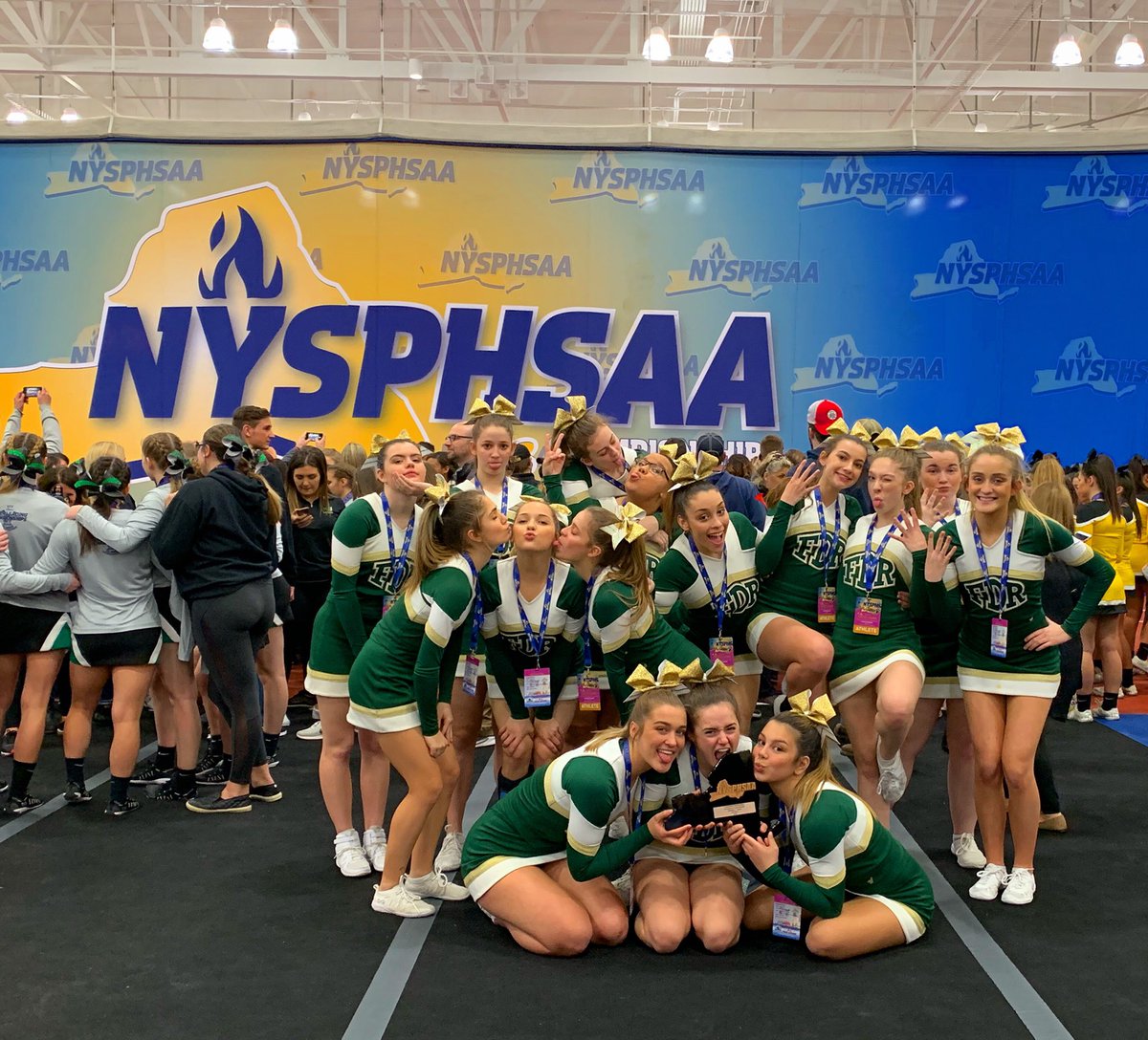 FDR Varsity Cheer tweet media