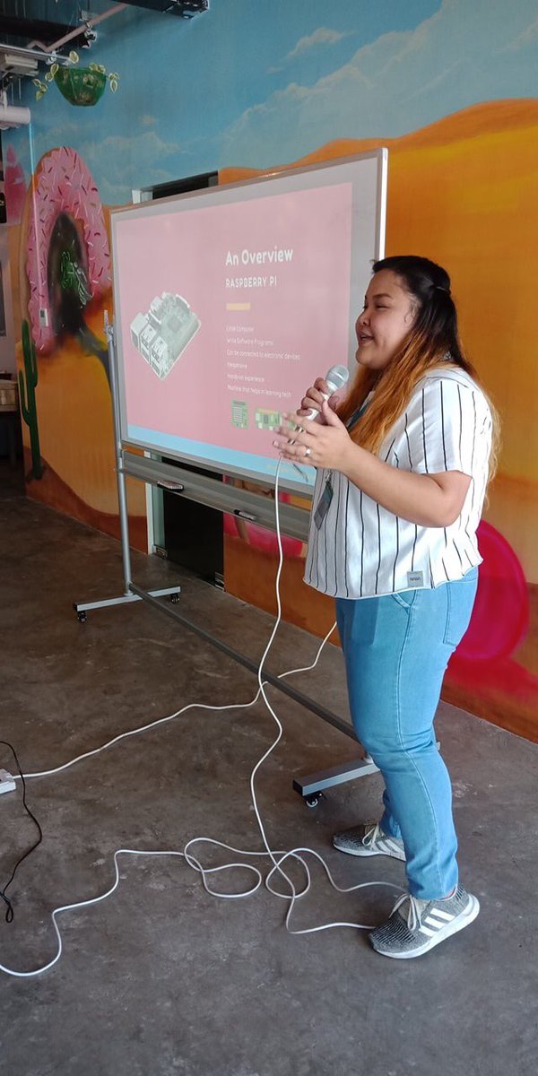 jam_cebu's tweet photo. @_rencamp one of the teachers during our #CebuRaspberryJam ❤️ #PiParty #iotcebu https://t.co/MGVIwsopkX