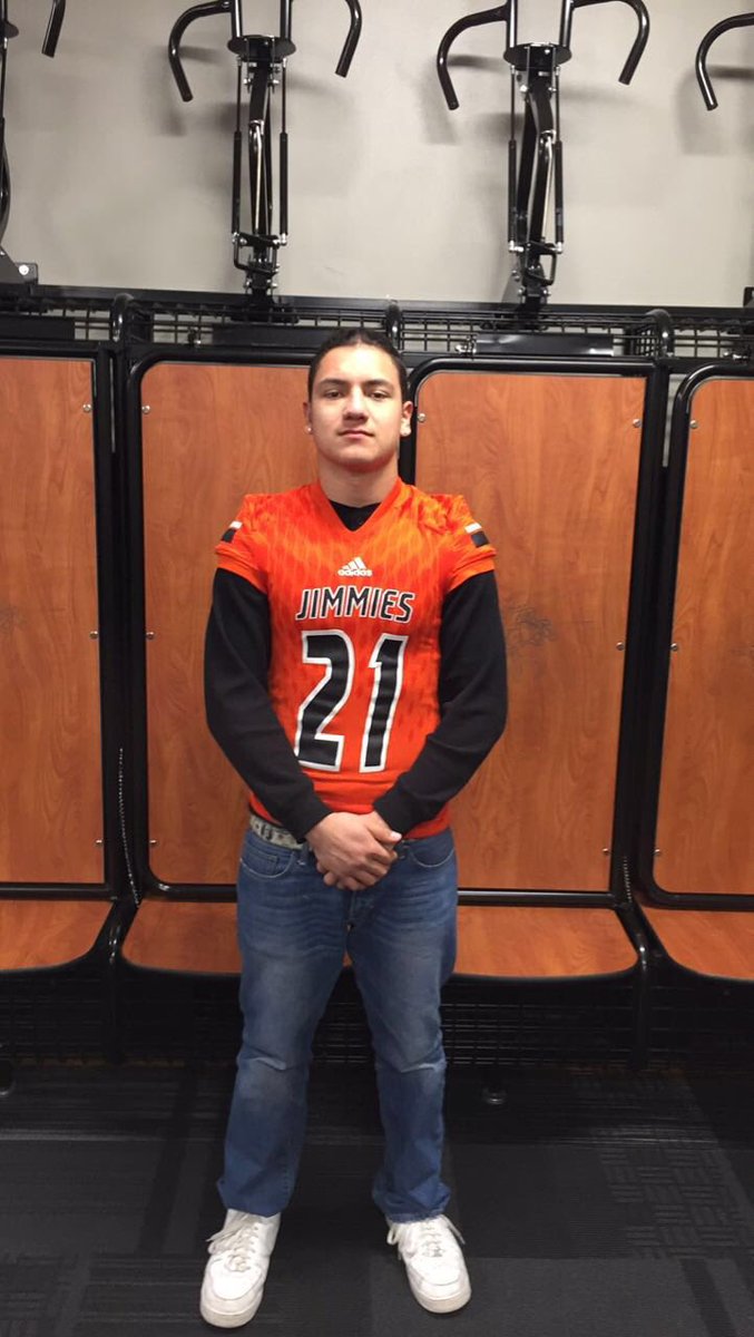 jordan31244229's tweet photo. I had a great time visiting the university of Jamestown. I’m grateful to receive an offer. Alex Johnson and Aaron Krupinsky have also received an offer. ⁦@ajjohnson3035⁩ ⁦@krupcake3⁩ https://t.co/eJRCJ497NX