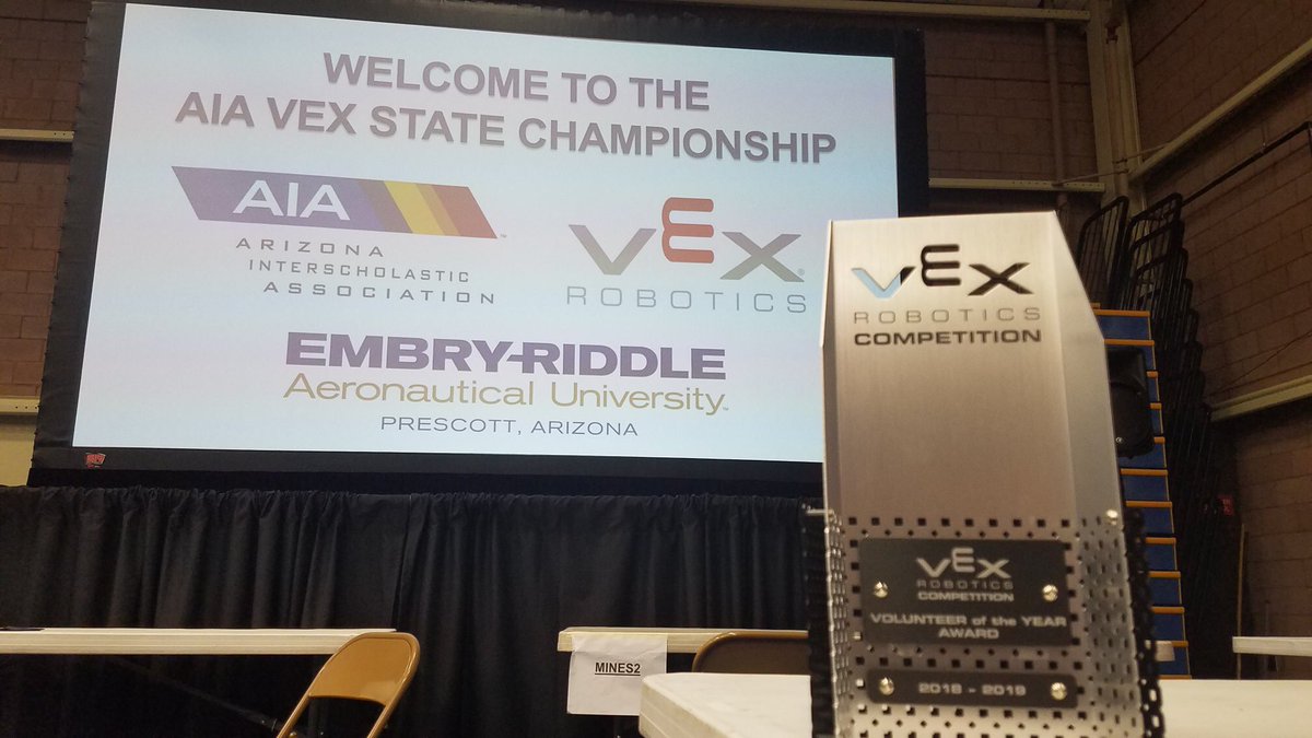 ERAUPReSPORTS's tweet photo. After many days of hard work, we at Embry-Riddle eSports are honored to accept the Volunteer of the Year award at the AIA VEX State Championship Arizona!
#erau https://t.co/TmOV6Jxb7z