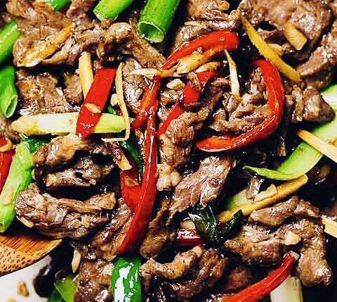 Janice_830's tweet image. Dinner at my house tonight. Delicious of course!! 
The ginger &amp;amp; garlic 😋 
#cookingfortwo