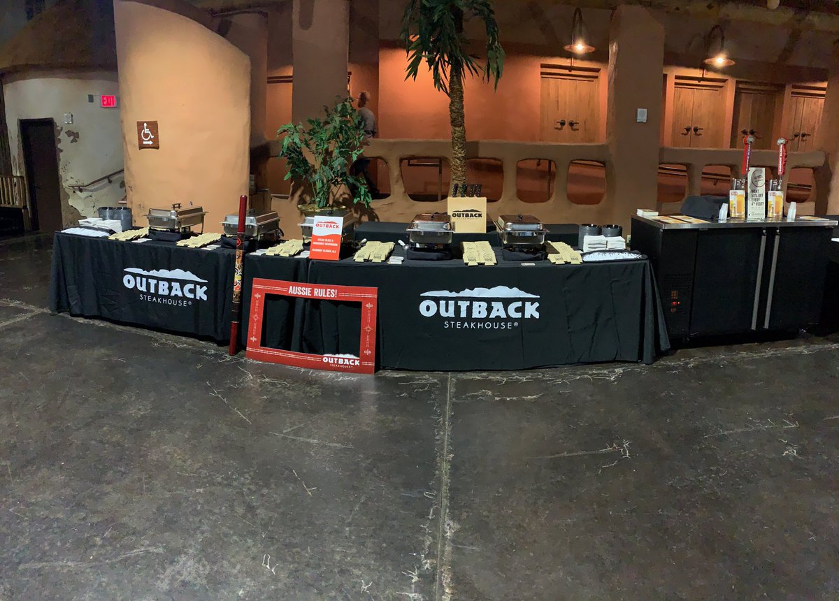 dmjatl01's tweet photo. Team @Outback #Cornerstone is ready for ZooBrew and ready for an #AussieTime. Get your steak on! https://t.co/QzaYXFPye1