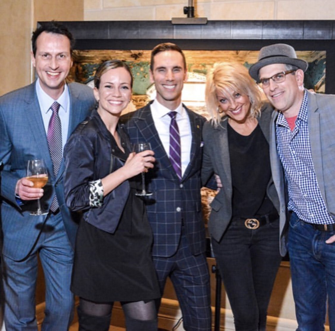 avaroseagency's tweet photo. We’re still buzzing from last night.✨

Congratulations to @MarioBasner on a successful “A World Class Vision” event that took place atop the One Queensridge Place to benefit his art expedition at the Venice Art Biennale to take place in May of 2019.🎨 https://t.co/33b3H8ZVmO