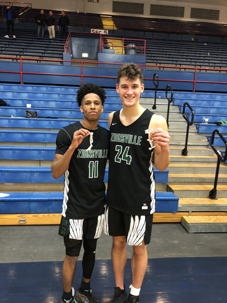 ktchildress5's tweet photo. Congrats Eagles on another sectional title! #sectional7 https://t.co/k5gNVvOlix