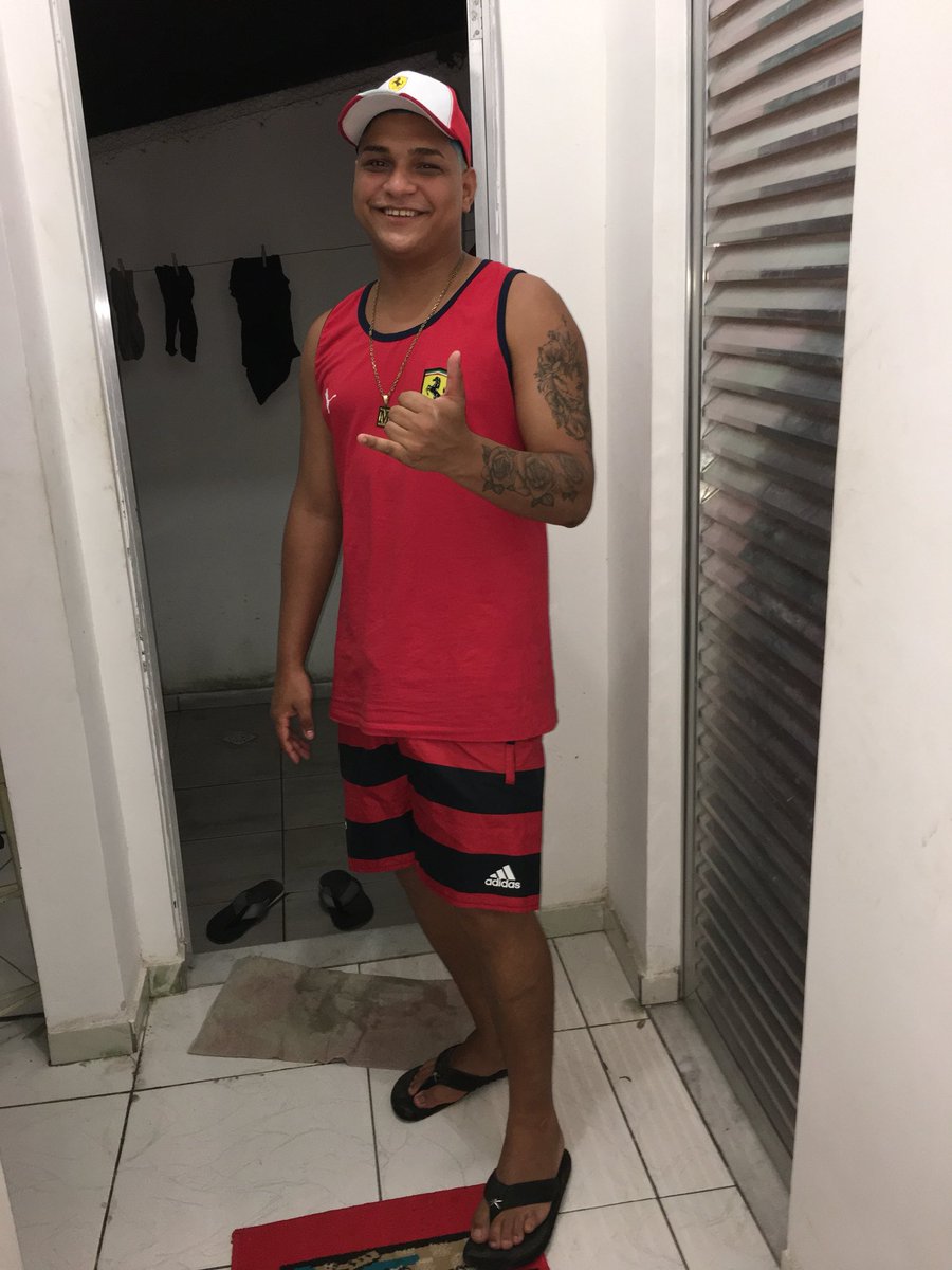 Lucastjffla's tweet photo. Pistão amor 🤪🏖 https://t.co/XxiTdxpQ3u