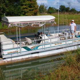 These #PontoonFishingTips will help you to #GetYourFishOn out of a #PontoonBoat. Check them out! ow.ly/DD6e30nzSDc