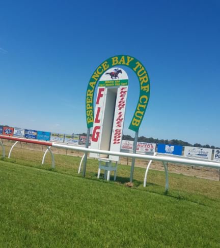 ozrace's tweet photo. It's Cup Day at Esperance...
All the form now available from Ernie Manning, Chris Blackwell, and Ben Armstrong - https://t.co/ob1i8d6Kpc
#EsperanceRaces @theracesWA @TAB_touch #WARacing https://t.co/O2etsgDYkZ