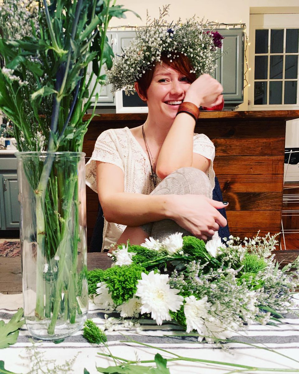 MissObsessive87's tweet photo. Anyway, Valorie Curry has been her beautiful self and worthy of support https://t.co/UzW09QnfhF