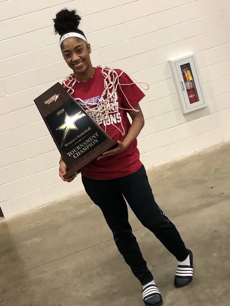 kennhansberry's tweet photo. Loyola-New Orleans SSAC Champions! On to Nationals! @hansberrycoach l https://t.co/IBe4s8Yfrk