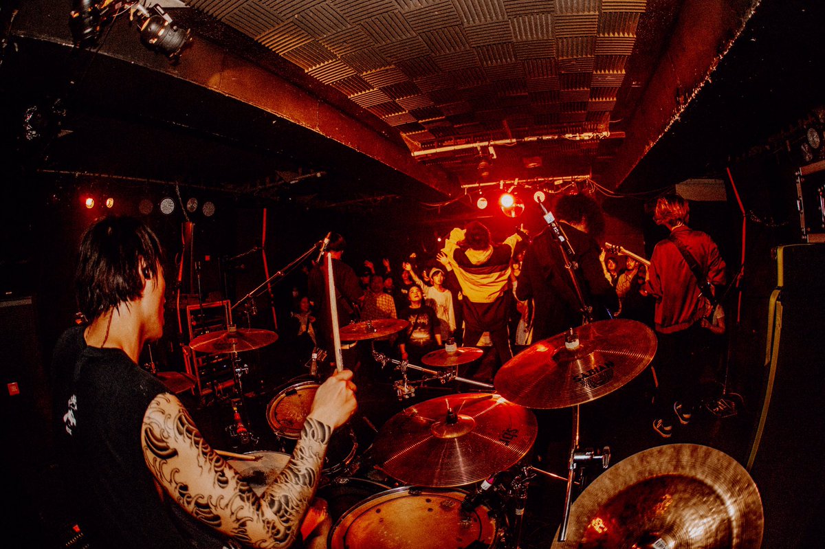 EarthistsJP's tweet photo. The last night’s show in Osaka was awesome!
Let’s play with us tonight Tokyo!
#livephotos #Earthists2k19 #Kadinja #LIFEBINDER
📷 by 秋和杏佳(@rockyoka) https://t.co/HvasAAQJ8j