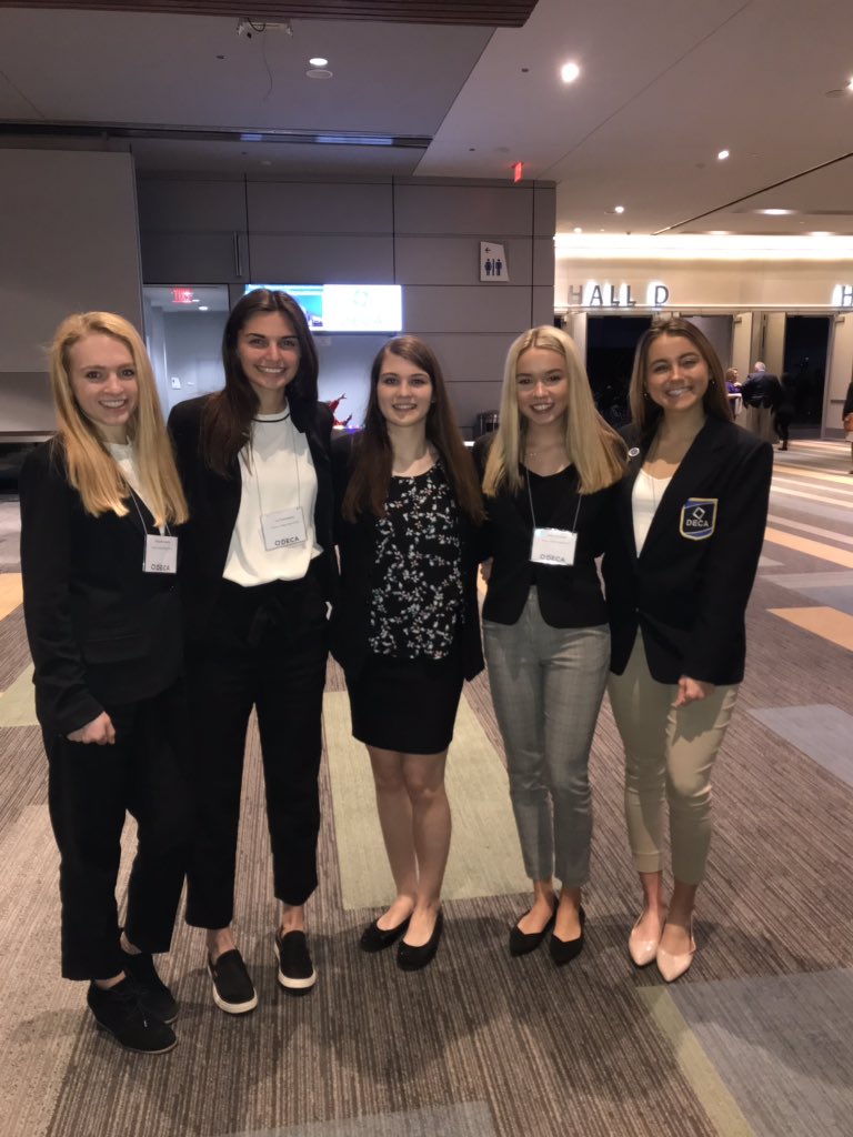kellamdeca1's tweet photo. Kellam Marketing at DECA STATES @KellamHigh https://t.co/tvnvTAu3Z3