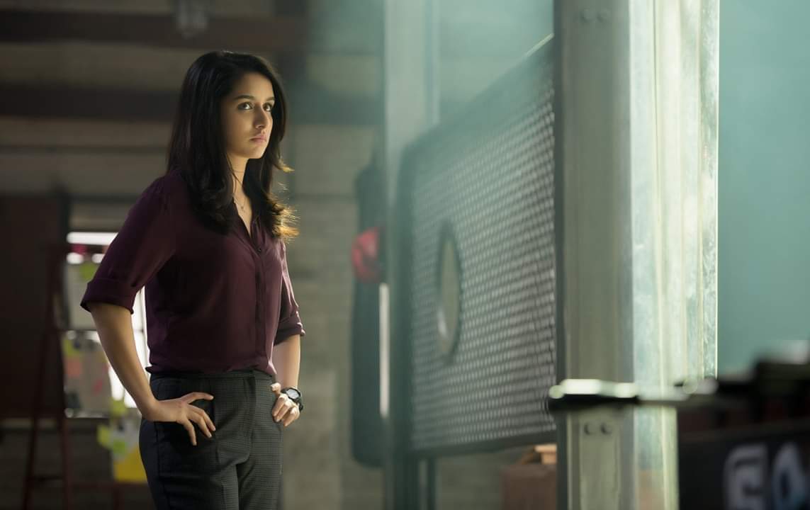  Happy Birthday Saaho Queen Kapoor ..  !  - Chapter 2 From 8.20 am.. ! 