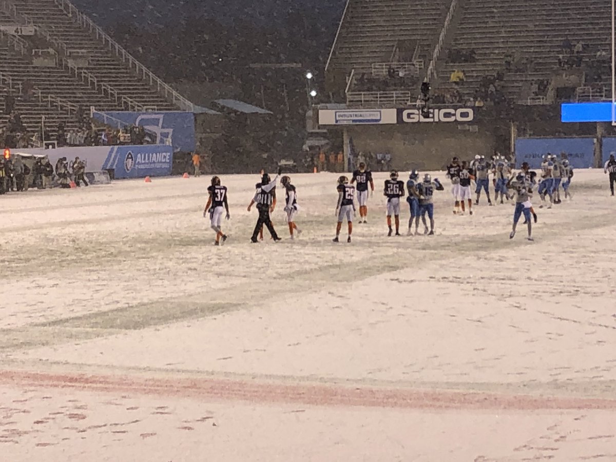 Sethredrock's tweet photo. Another stallions first down #ICEtheRICE https://t.co/1uBWcEzZ0w