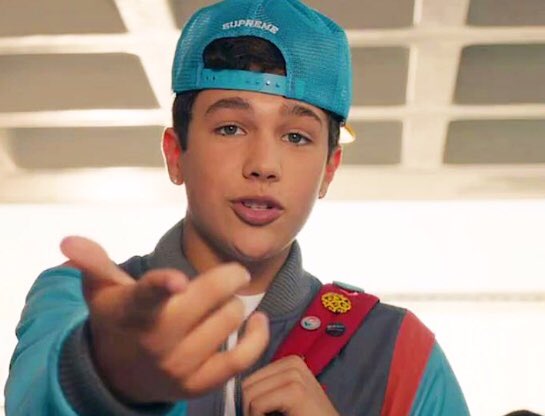 Mahones_Angel_'s tweet photo. Anyone else got “Say Somethin” vibes?!😭💙 #WhyDontWeMV @AustinMahone https://t.co/YQBYNnANDD