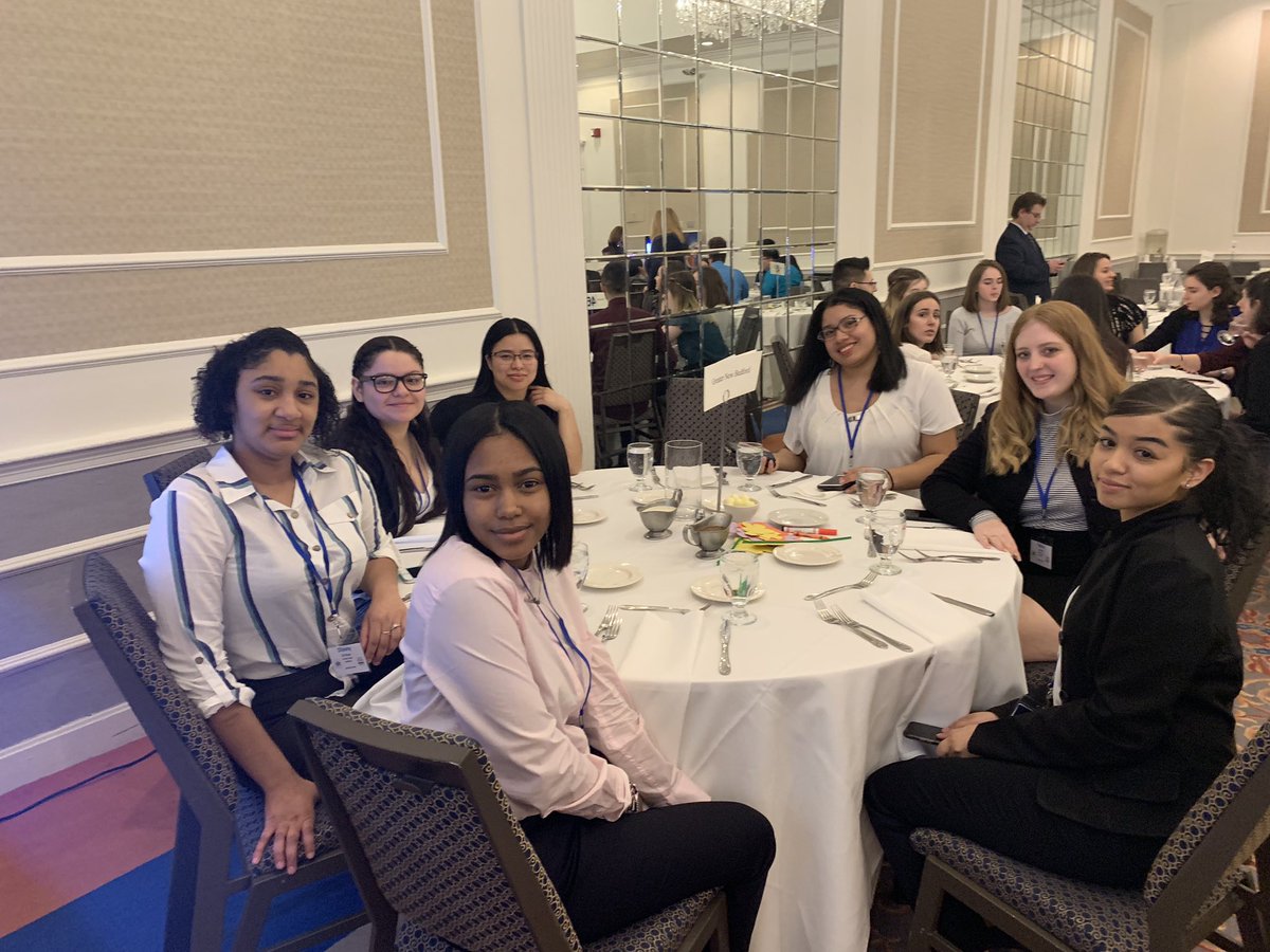 GNBVTBPA's tweet photo. The first night here in our State Competition! Our students enjoying  their dinner 🍽for Opening Ceremony #MABPASLC19 https://t.co/VboeXyvn6H