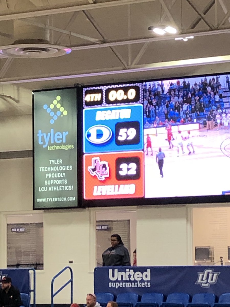 DecaturMBB's tweet photo. The Decatur Eagles are headed to the STATE Tournament!  Decatur gets the WIN over Levelland 59-32 to make them the Region I Champions!

#efnd #tough

@hoopinsider @DC5Hoops @Tabchoops @decaturisd @ReeceWaddell15 https://t.co/xN26JPfvlz