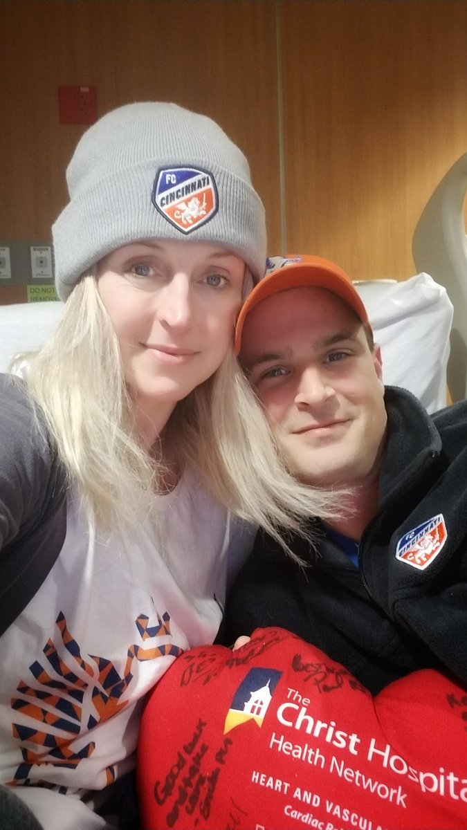 gingerly21's tweet photo. Representing FCC in the stepdown unit- we're there in spirit! ⚽️🧡💙⚽️#COYFCC #FCCincy #SEAvCIN  @cincysoccer @kimdonohue13 @DJKrunch513 @cincy_williar @fccincinnati @LedeManu18 @folasso @kwaston88 @justinhoyte84 @GaryTheLionFCC @Tommy_G @gmgarza4 @spencerichey18 https://t.co/NaVOvWDN2J