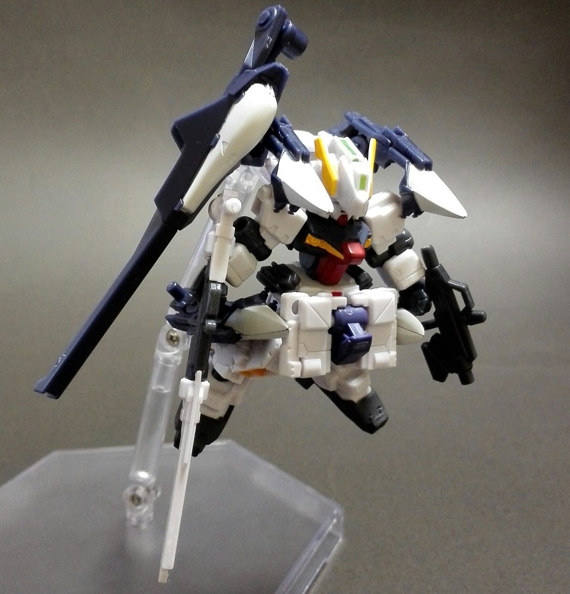 アウスラ アウスラ