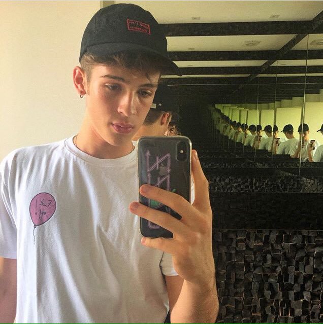 joaoguipics's tweet photo. #KCA #VoteJoaoGuilherme https://t.co/sGRCpwvJN8