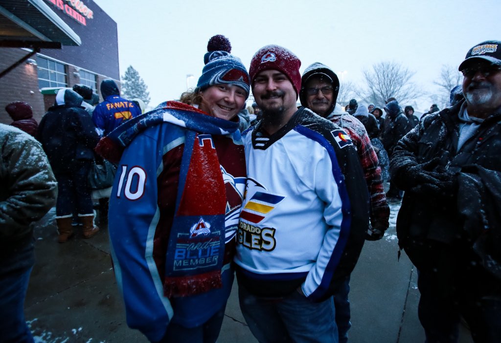 ColoradoEagles's tweet photo. Warmer together

#GoAvsGo #EaglesCountry https://t.co/OZLurwKkBw