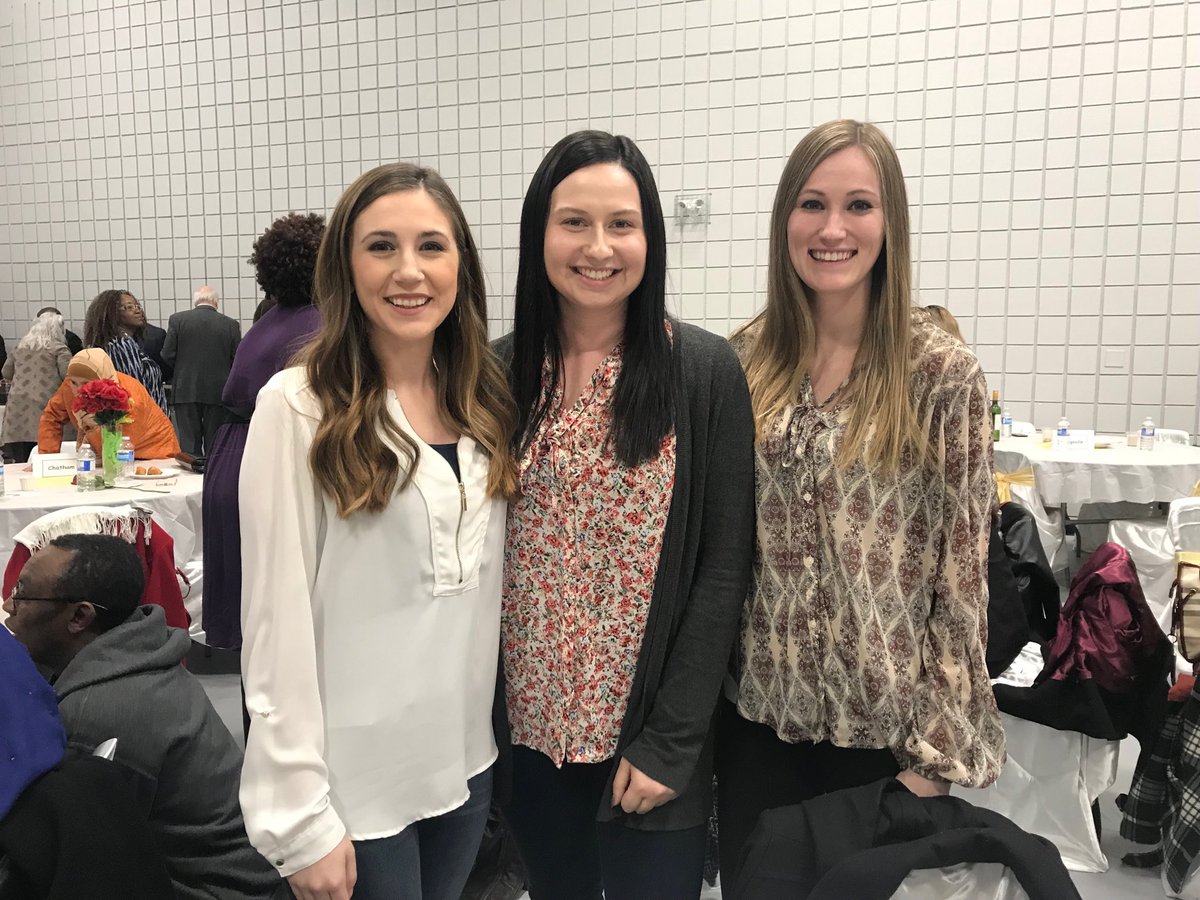 Cscp_CI's tweet photo. @ACSOO fête la Journée internationale de la femme 2019. Quel bel engagement #femmesfortes #bâtiruneCommunauté @cpapineau22 @cscprovidence @ESCLESSOR https://t.co/4X8hqzvILU