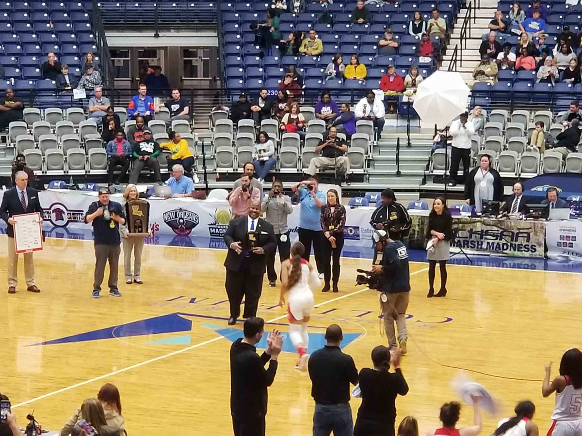 Lorangerhigh's tweet photo. Congratulations to 
Championship Player of the game!
Jamya Young @jamyamy4 https://t.co/vppSUtI59R