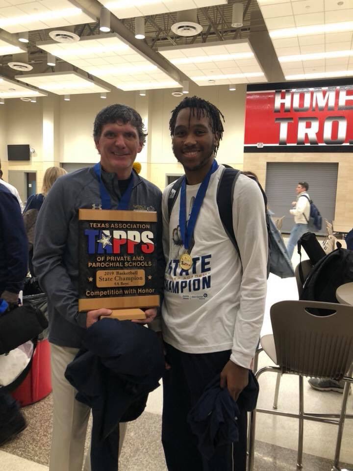 matrojans's tweet photo. So proud of this kid! He is the ultimate team player &amp; a coach’s dream. Constantly sacrifices personal glory for success of the team. Whatever program picks him up will be getting a gem! Keep doing what you do. Congrats on the State Championship! @trey_jordan38 @GracePrep_Hoops https://t.co/HUlmkdD6dG