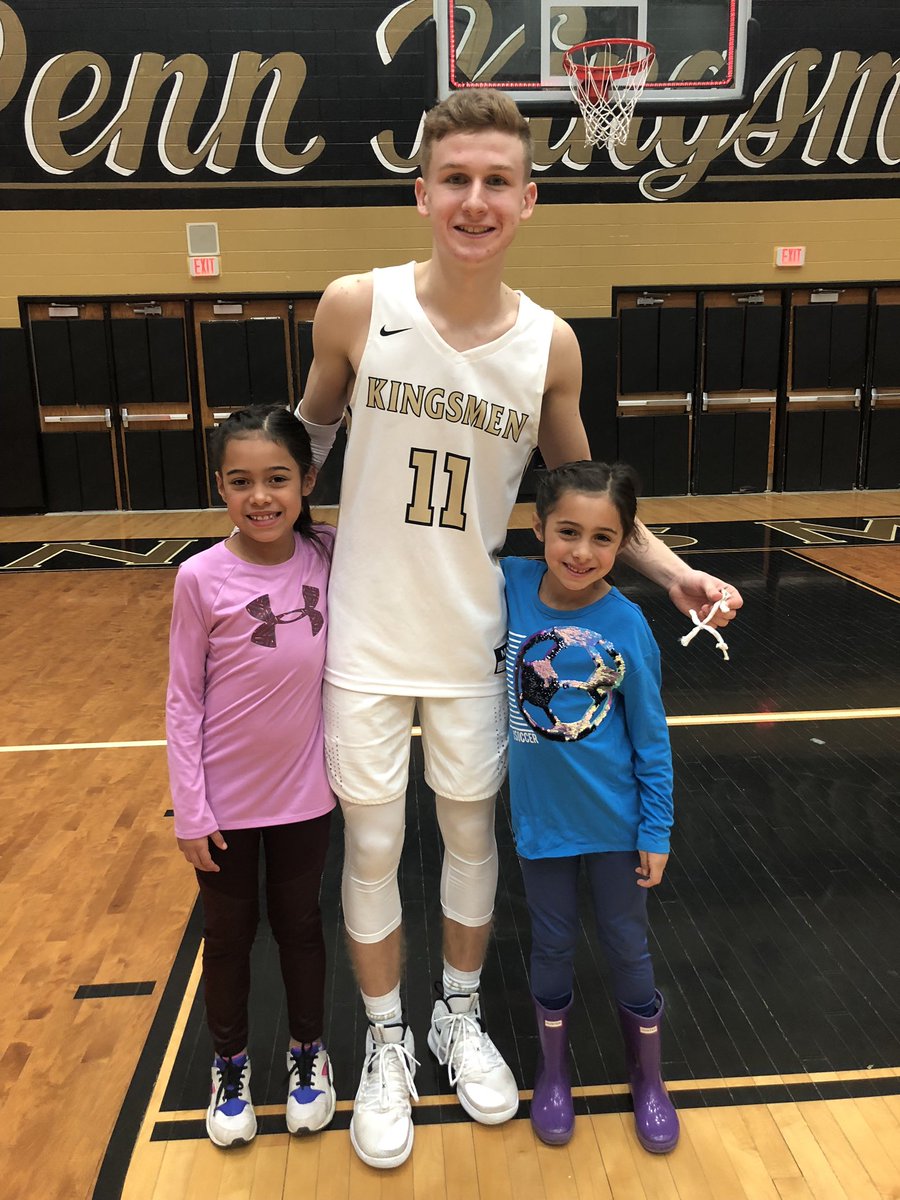 coachKBrandy's tweet photo. Man, so proud of this guy! God has gifted him to use basketball as his platform and he’s using it. #DrewBoo #KBIII https://t.co/3GhTwE8pzE