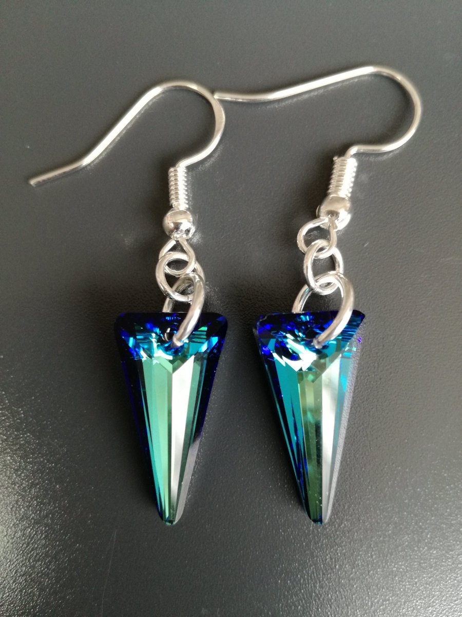 KingfisherJewe1's tweet photo. These #earrings are just #stunning.
Just had to share.
#amazingjewellery #artisan
#birminghamjewellery
#brumisbrill #uksmallbizrt
#startup #startups #SwarovskiCrystals #jewellery #jewelrylovers https://t.co/zRSTzz2Ja5