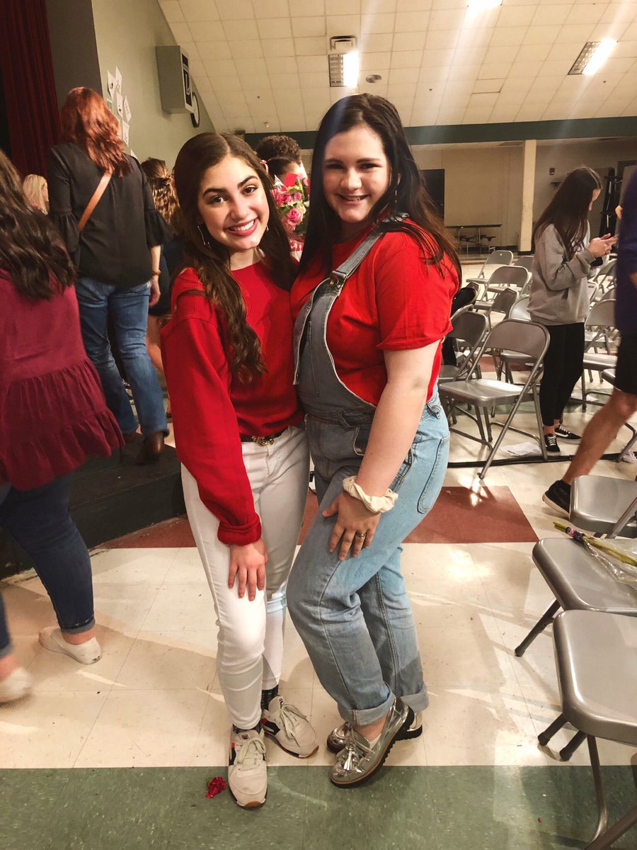 mckenzidavis_'s tweet photo. “step into the future, but hold on to High School Musical” #everywildcat ❤️ https://t.co/hs9zaFg9DW