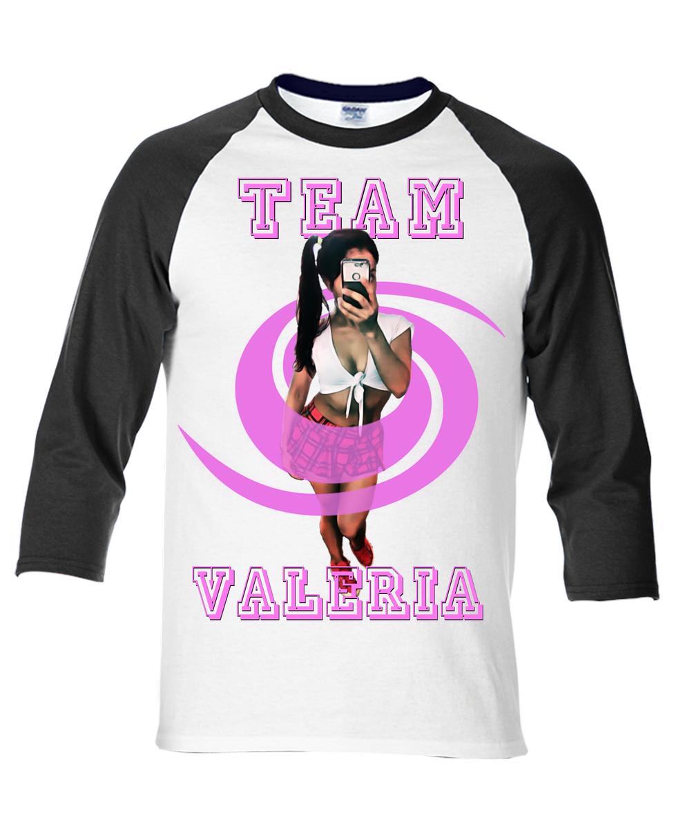 ValeriaBFanClub's tweet photo. 🌀@nemophilist18 #hurricanevaleria #teamvaleria #vbme #valeriarized🌀#throwback https://t.co/OlM9QWkchw