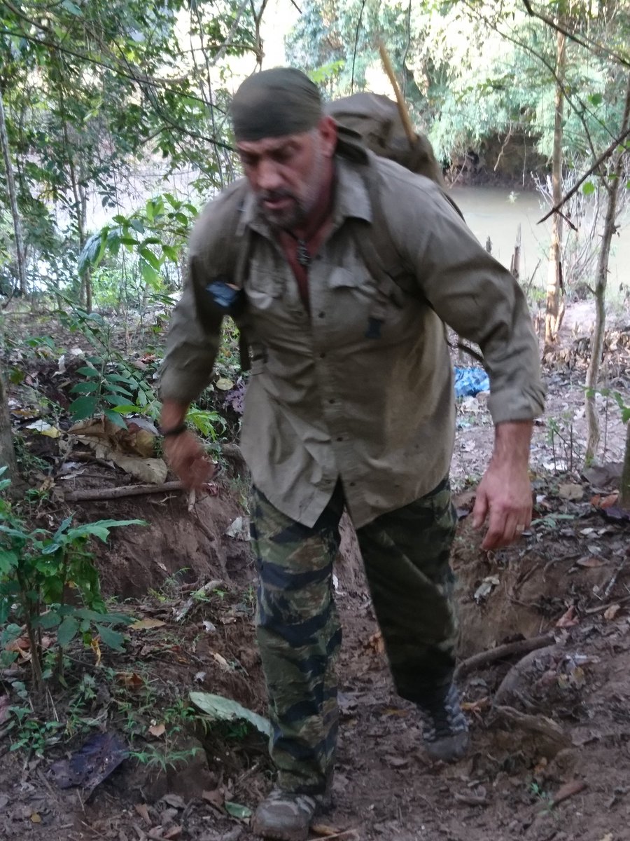 ejsnyder333's tweet image. HERE WE GO!!! @Discovery @Ed_Stafford #FirstManOut #ej
