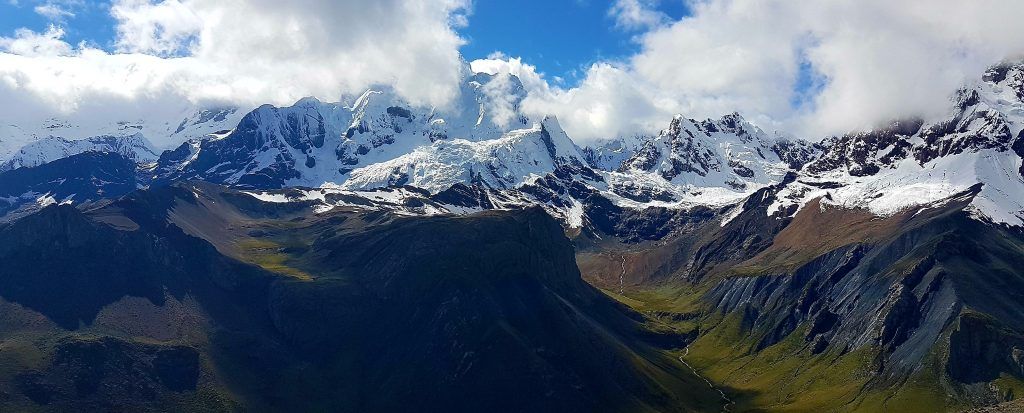 Trevellers_'s tweet photo. https://t.co/Uxpr2NAr5Q Dos and Don’ts for #Huayhuash Trek (2/2) | #peru #trevellersperu @peru @VisitPeru #trevellers #hikinginperu #trekking #hiking #Acclimatize #propergear https://t.co/OY2xa9Ca7F