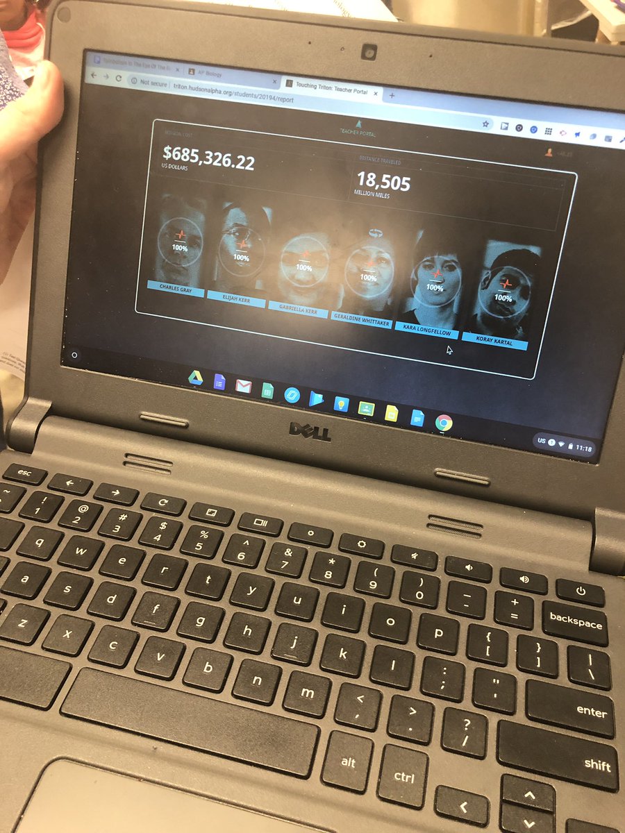 miss_hamlin's tweet image. More pictures of my kiddos analyzing genomes, pedigrees and lifestyle choices to determine risk of disease thanks to @hudsonalpha, @touchingtriton was a hit! Engagement was through the roof and they enjoyed everything but Serena as to be expected! 😊😆 @MunfordHigh @TCBOE