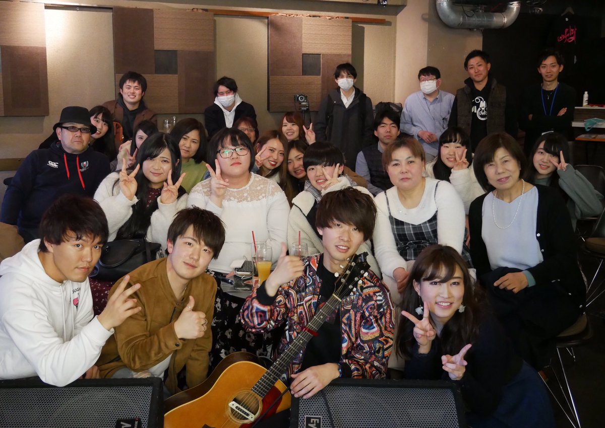ryo1snowflake's tweet photo. 3月2日のSnowflake 2ndワンマンライブに参加してきました😁来てくださった皆さんありがとうございます😊
YouTubeの方もちょこちょこと出していきますのでぜひ見に行ってください😁 https://t.co/jzD0K3QImB