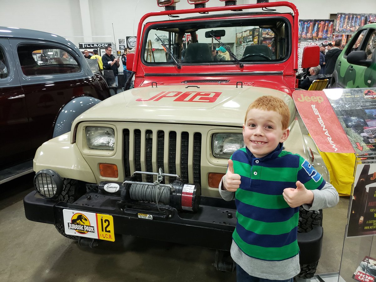 I finally got to see one of those Jurasic Park #jeep up close. Very cool