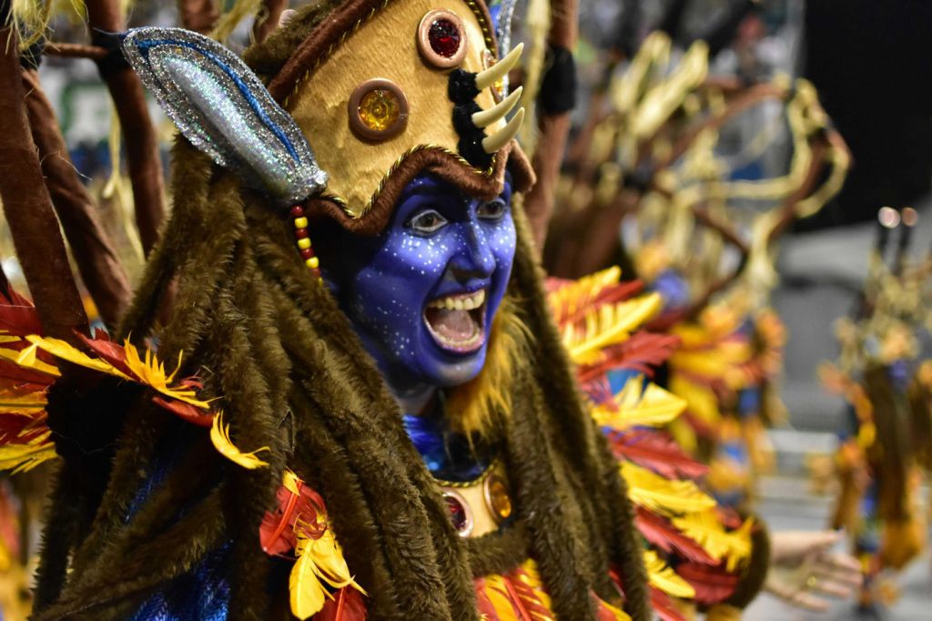 Apuração do carnaval de São Paulo terá novo critério de desempate; nota mínima foi alterada. buff.ly/2SFNxAS