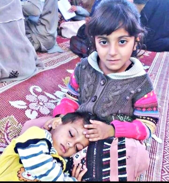 SabihaBaloch_'s tweet photo. مجھے لاپتہ کرنے والے، میرا پتہ مُجھ کو دےگیے
قید غموں کو کوٹھی میں مجھے اُڑنے کا سبق دے گئے
#SaveBalochMissingPersons https://t.co/5wZDdJTaVN