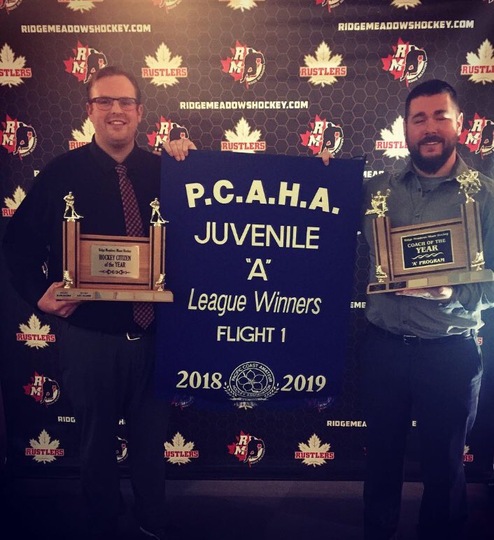 DerekFlamesGM's tweet photo. What a night!
1) Regular season champions!
2) I was awarded Ridge Meadows Minor Hockey Association’s “Hockey Citizen of the Year”
3) Fergie was awarded Ridge Meadows Minor Hockey Association’s “A Coach of the Year”

A pic I will cherish for a long, long time!! 
#OldRidgeKids https://t.co/Upu51ag9KO