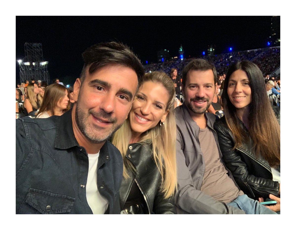 <a href="/LMXLM/">Luis Miguel</a> lo recontra bancamos a Luismi nos encantó !!! Que nos lleve de coristas!!! 😂👏 <a href="/hoppefede/">Federico Hoppe</a> <a href="/polloalvarezok/">Pollo Alvarez</a> <a href="/inutilisimas/">Inutilisimas</a> <a href="/HoppeGuille/">Guillermo Hoppe</a> <a href="/mariagomaok/">María Gomá</a> Entreeeeegaateeeeee!!!!!!!