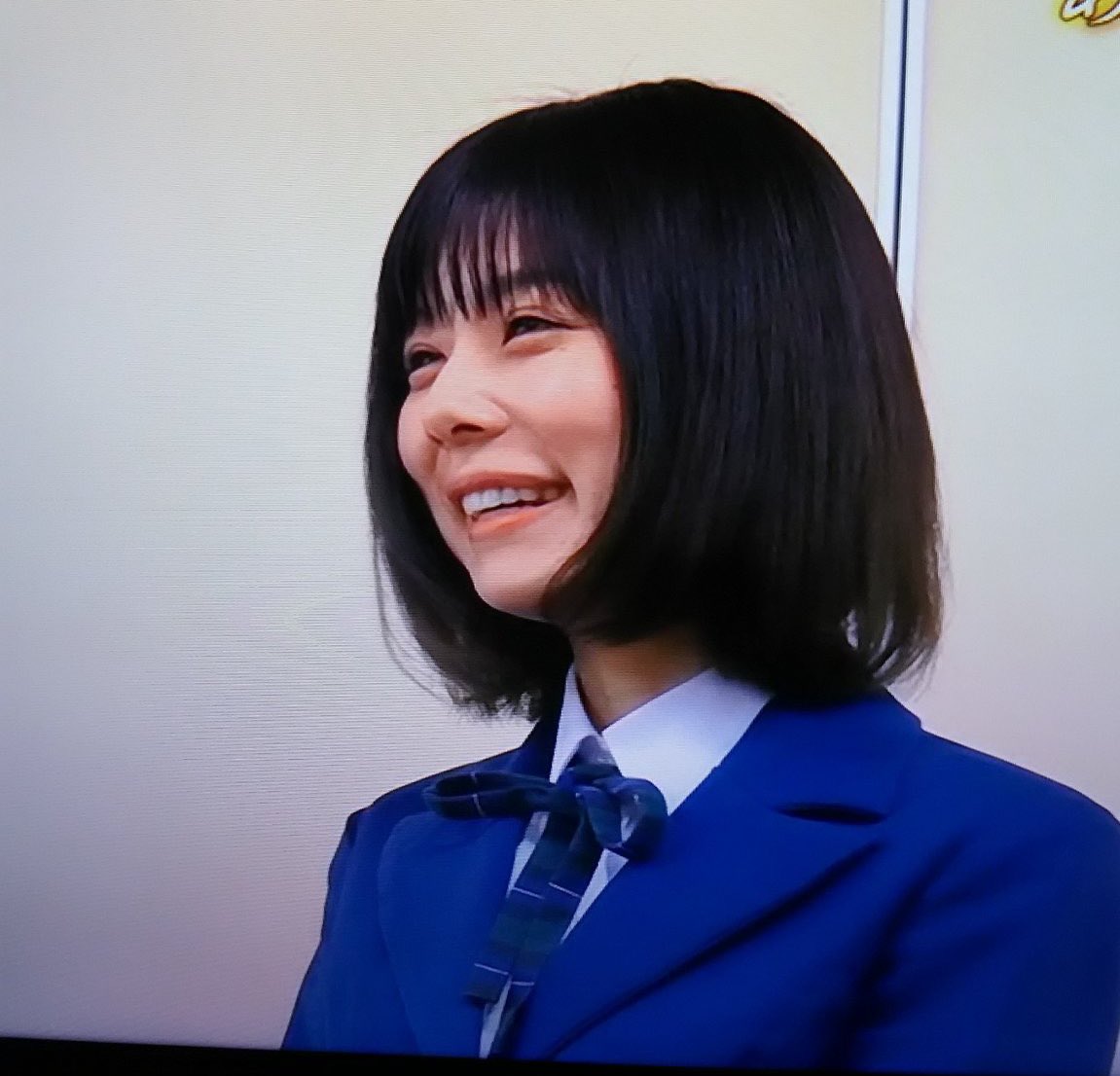 有村藍里の顔変化がヤバい!美容整形後画像!歯肉と輪郭で料金総額は? D0toVGZU0AAq8 v - 有村藍里の顔変化がヤバい!美容整形後画像!歯肉と輪郭で料金総額は?
