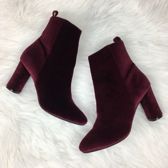 hovannie's tweet photo. So good I had to share! Check out all the items I'm loving on @Poshmarkapp #poshmark #fashion #style #shopmycloset #shiekh #raye #charlotterusse: https://t.co/5Vx0MB9JzQ https://t.co/C9iWi8JJEH