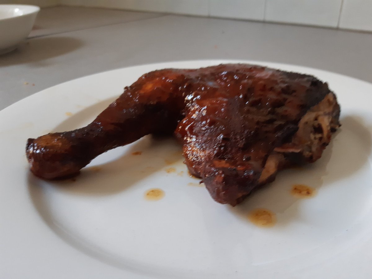 southaussiebbq's tweet photo. Ohh My. Maryland on #webberkettle with @rubandgrub_bbq https://t.co/FsvhgiRc5b