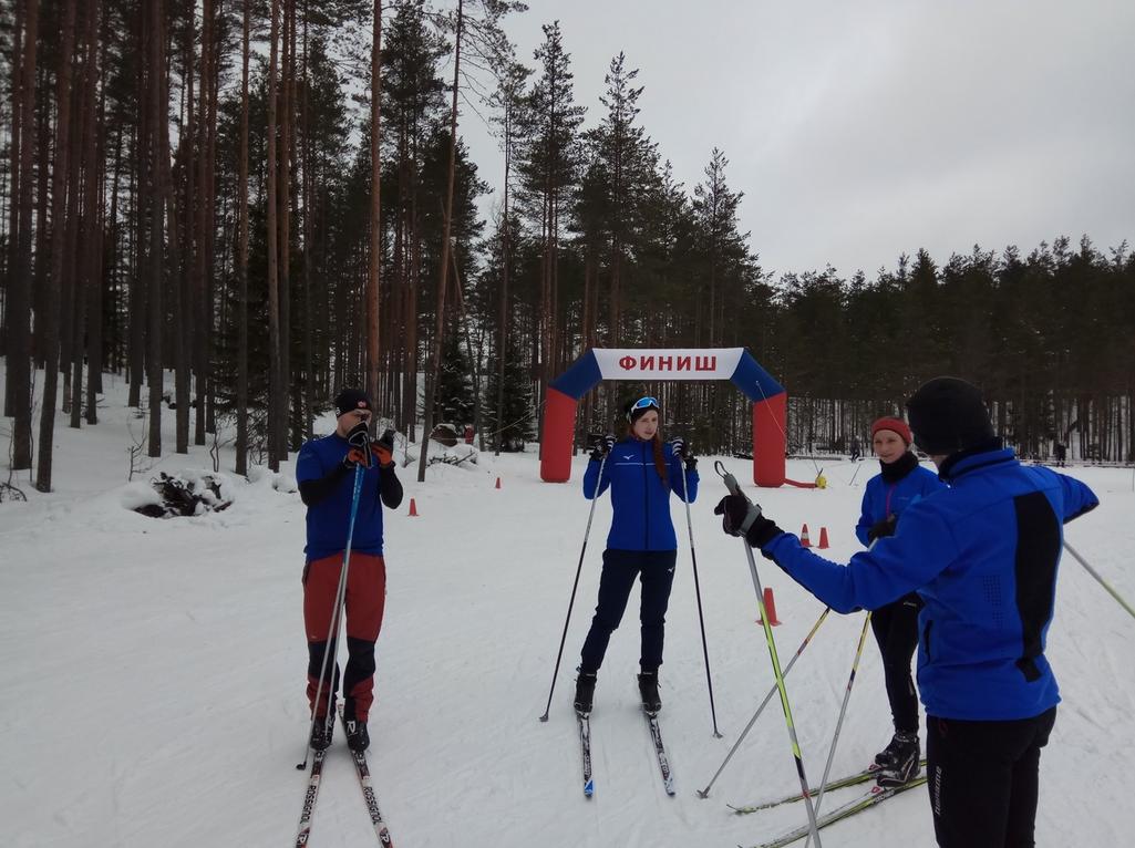 ThirstOfSpeed's tweet photo. Шёл четвёртый месяц зимы... Чему я несказанно рада! Хочется верить, что до конца марта смогу продолжить лыжный сезон. #Орехово #Беговые_лыжи https://t.co/Sd38bP1syo