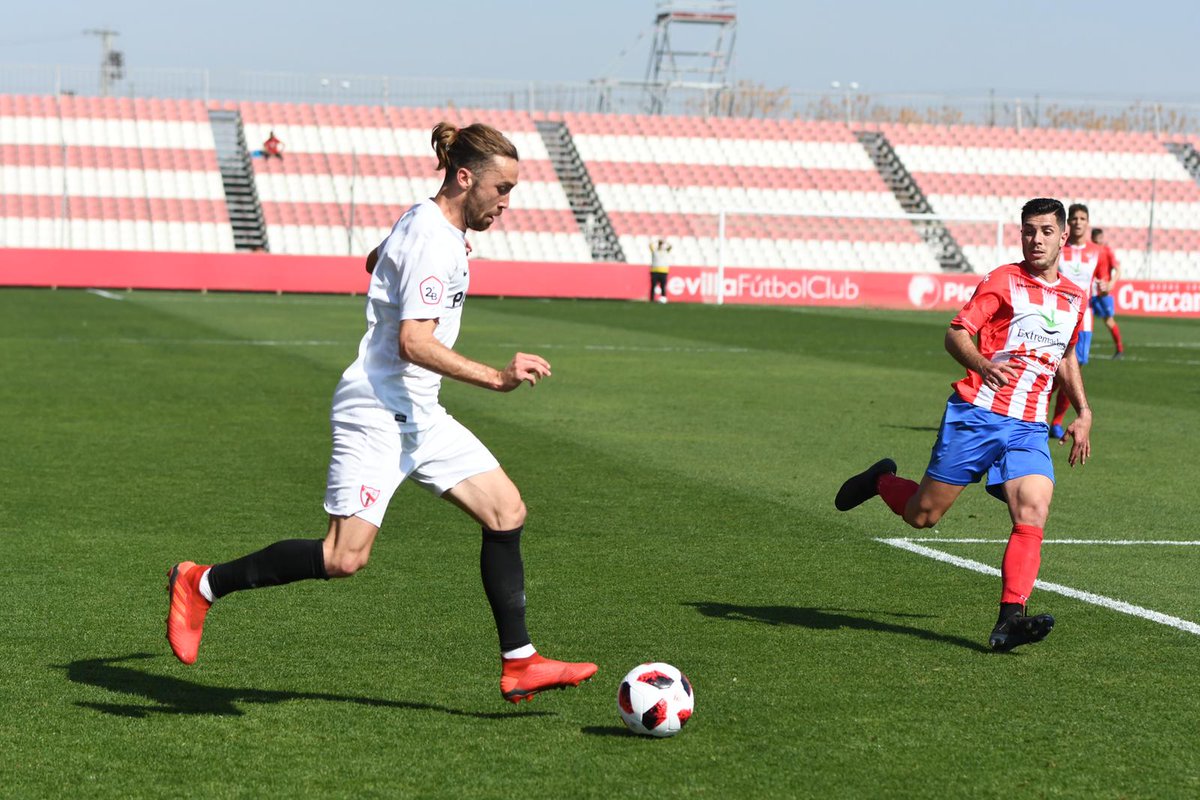 Imagen del partido entre el Sevilla Atlético y el Don Benito (Foto: SFC).